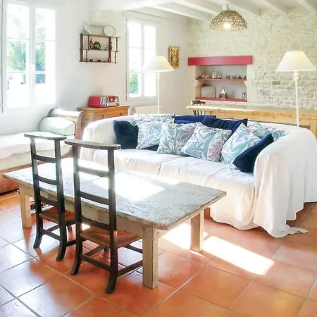 Amazing In With 5 Bedrooms, Wifi And Outdoor Swimming Pool Nyaraló Romegoux