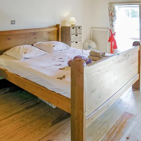 Nyaraló Amazing In With 5 Bedrooms, Wifi And Outdoor Swimming Pool Romegoux