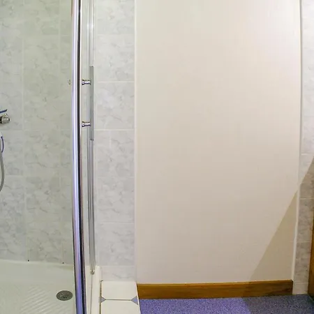 Amazing In With 5 Bedrooms, Wifi And Outdoor Swimming Pool Romegoux